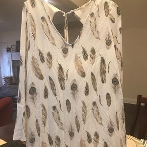 Beautiful, silky 100% polyester dress.